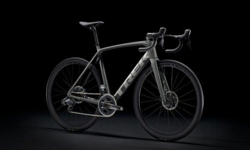 NOUVEAU TREK EMONDA ,Le vélo de montagne avec une touche d'Aero  modèle SLR 7 E TAP DISC  Carbon prix : 8099 €  7KG330